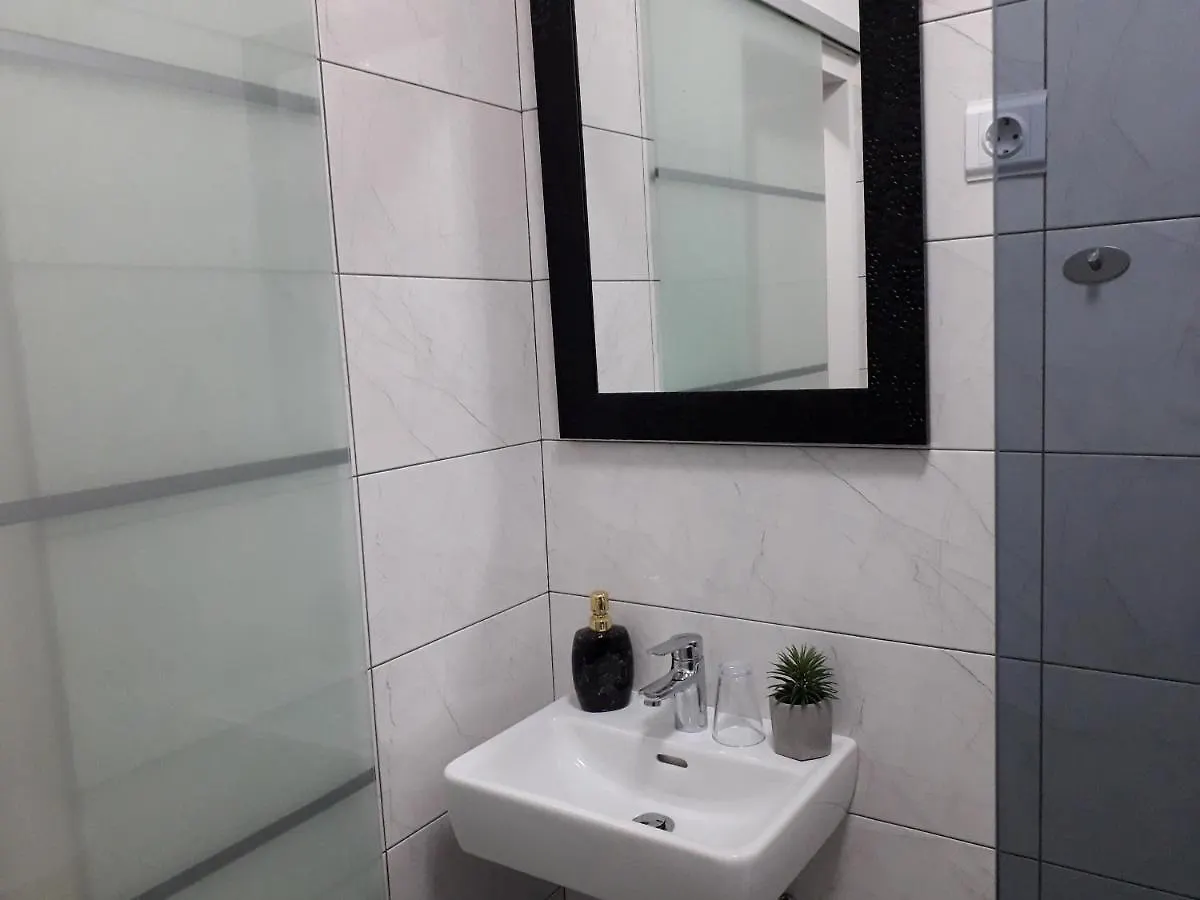 Hollywood Rooms Sveti Petar