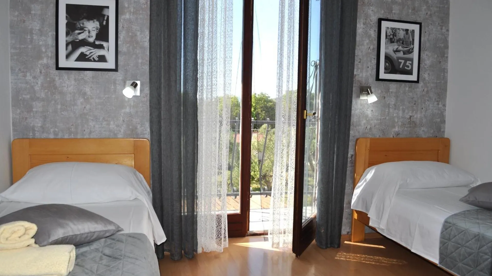 *** Oda ve Kahvaltı Hollywood Rooms Sveti Petar  Hırvatistan