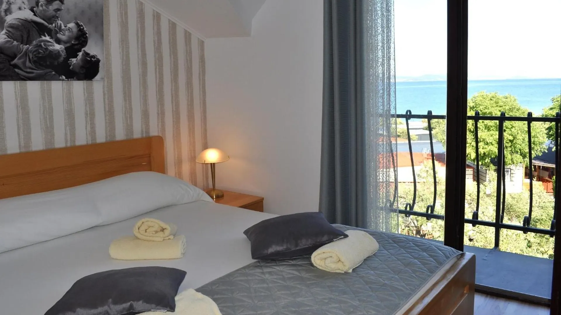 Hollywood Rooms Sveti Petar  Oda ve Kahvaltı
