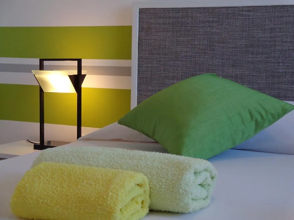 Hollywood Rooms Sveti Petar  Bed & Breakfast