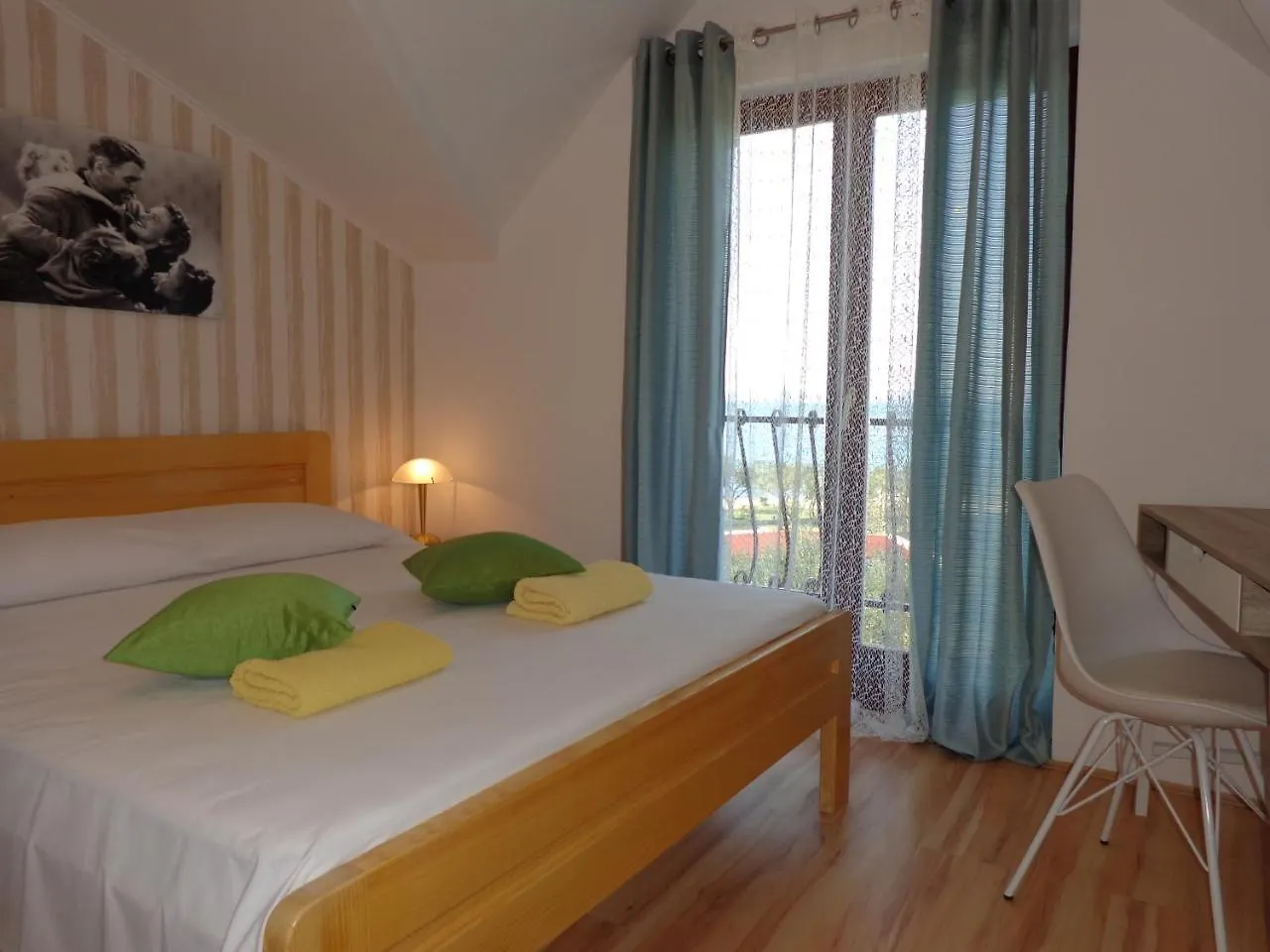 Hollywood Rooms Sveti Petar  Couette-café Sveti Petar (Zadar)
